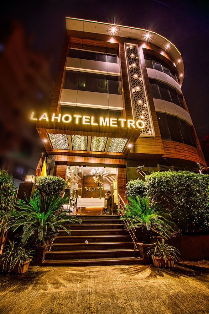 undefined La Hotel Metro 6