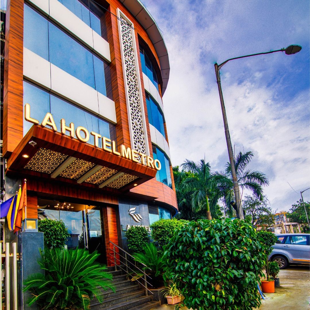 undefined La Hotel Metro 7