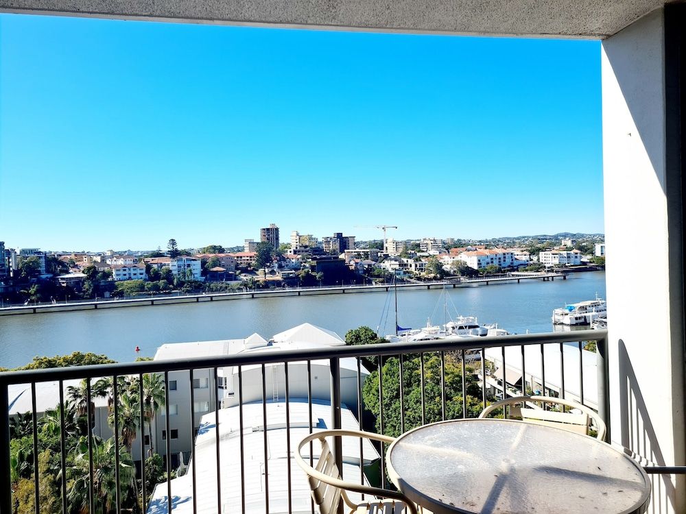 Bridgewater Apartments Apartment, 3 Bedrooms, 2 Bathrooms 6