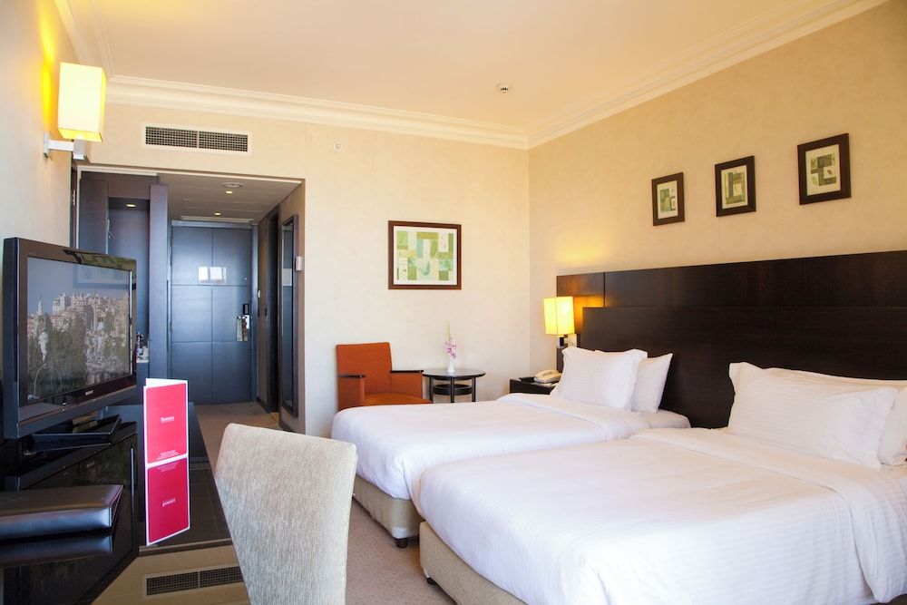 Ramada Plaza by Wyndham Beirut Raouche Classic Room, 1 Twin Bed 3