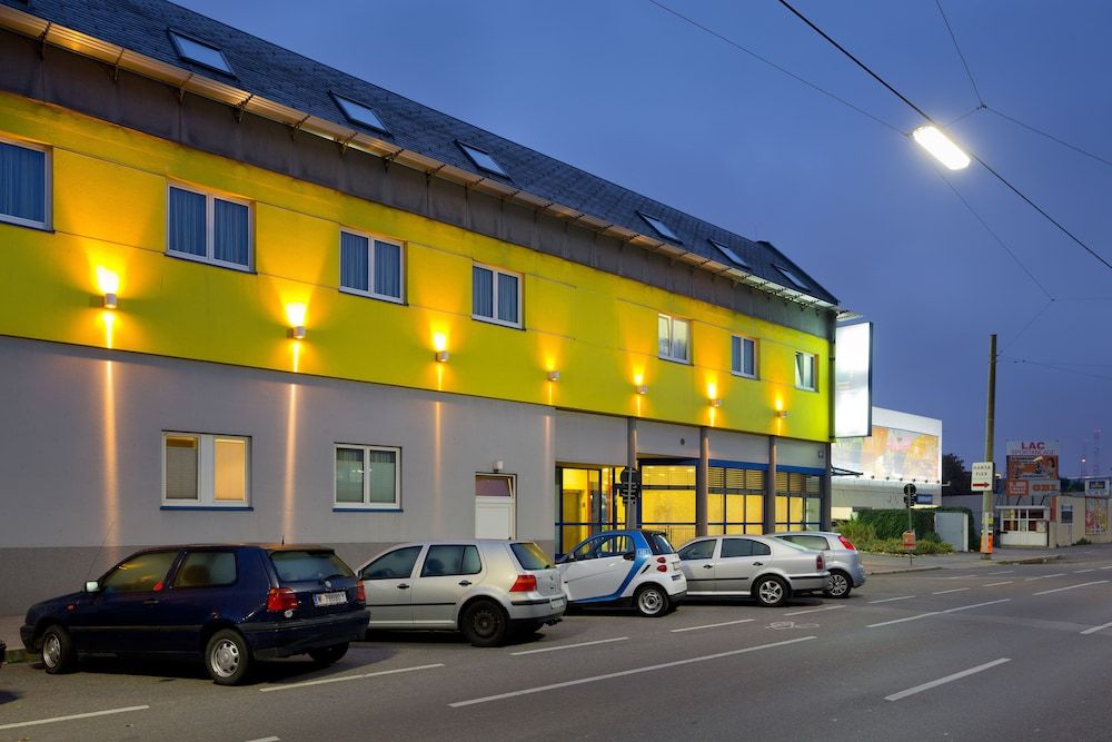 undefined Vienna Sporthotel 7