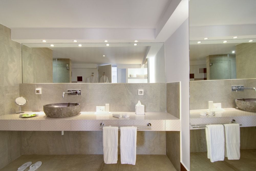undefined Santorini Secret Suites & Spa 8