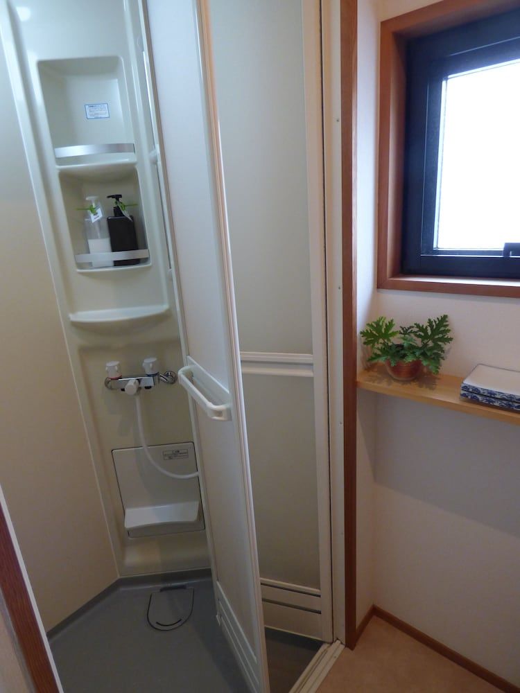 Guesthouse Hyakumanben Cross Single Room, Non Smoking, Balcony 4