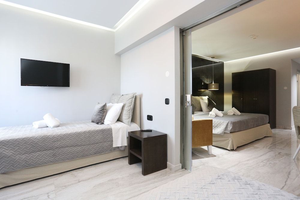 Family Studio Suite