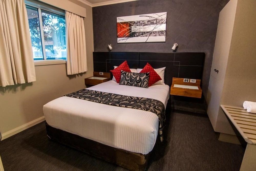Two Bedroom Spa Apartment