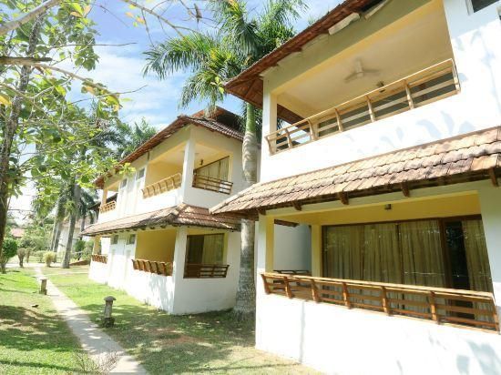 undefined Manor Back Water Resort 9
