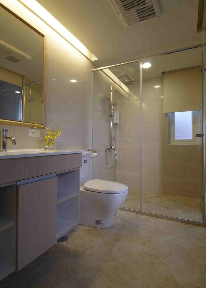 undefined Hotel Color 9