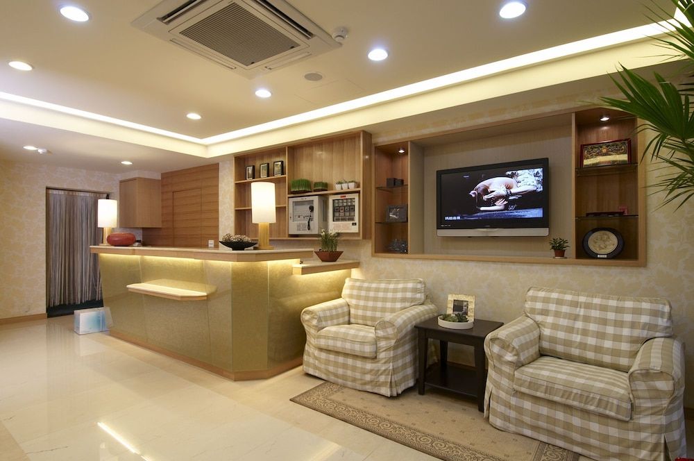 undefined Hotel Color