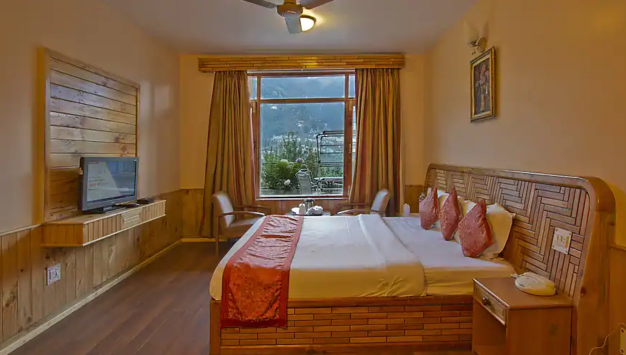 The Holiday Resorts and Cottages Deluxe Room Mountain View Without Balcony (No stags/Bachelors) 3