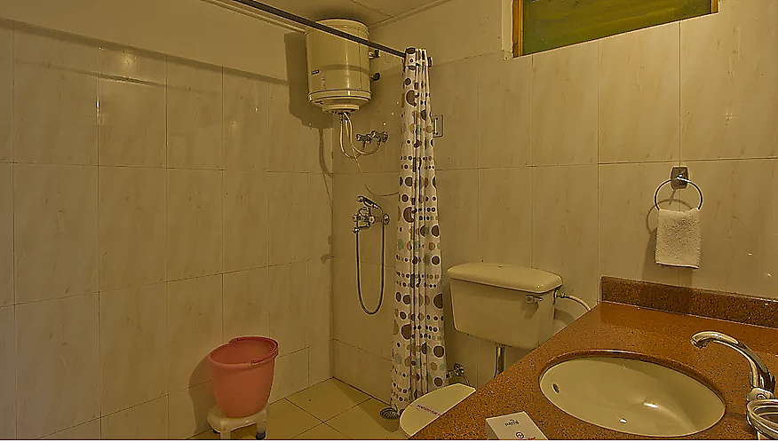 The Holiday Resorts and Cottages Deluxe Room Mountain View Without Balcony (No stags/Bachelors) 11