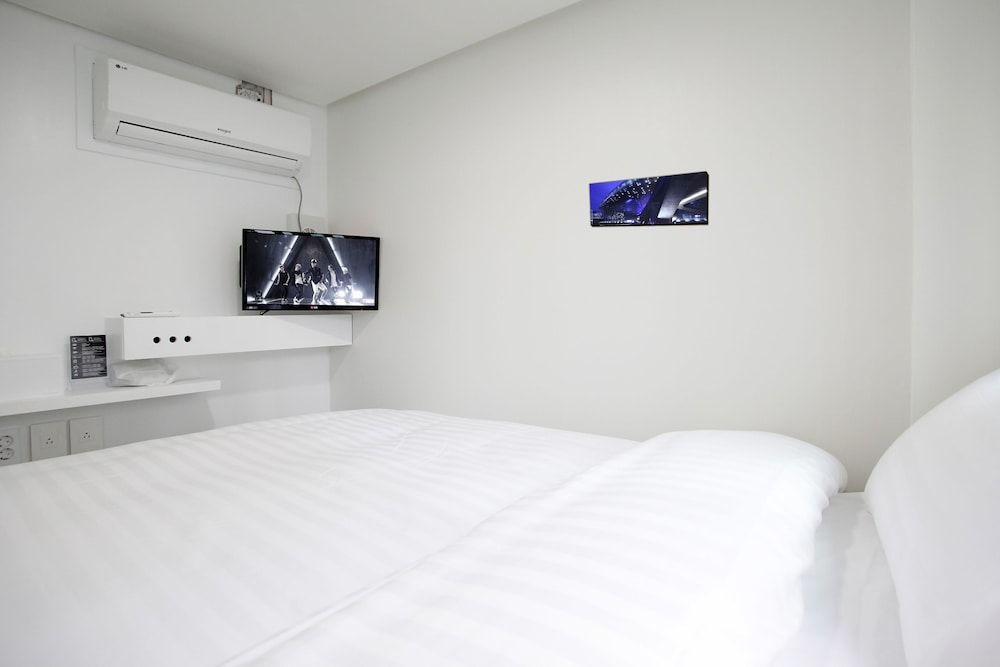 K-POP Hotel Seoul Tower Economy Double Room 3