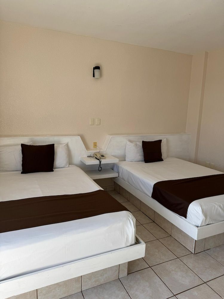 Hotel Maria Eugenia Tuxtla Gutierrez Superior Double Room, 2 Double Beds 4