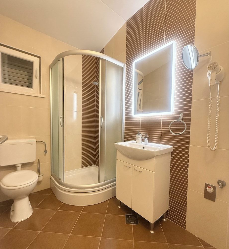 Green Park Apartments Comfort Apartment, 1 Bedroom, Balcony 9