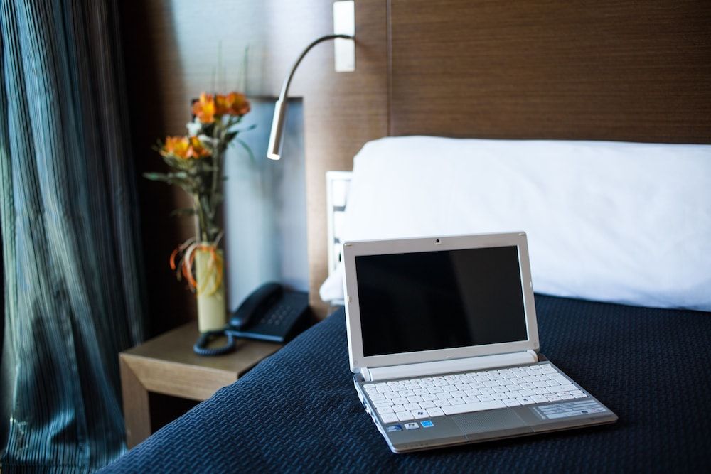 Hotel Tach Madrid Airport Basic Double Room 11