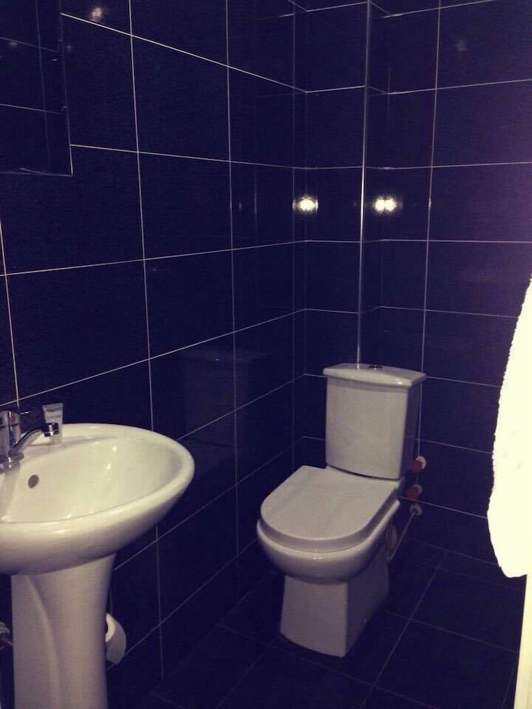 Crystal Palace Hotel Standard Room 8