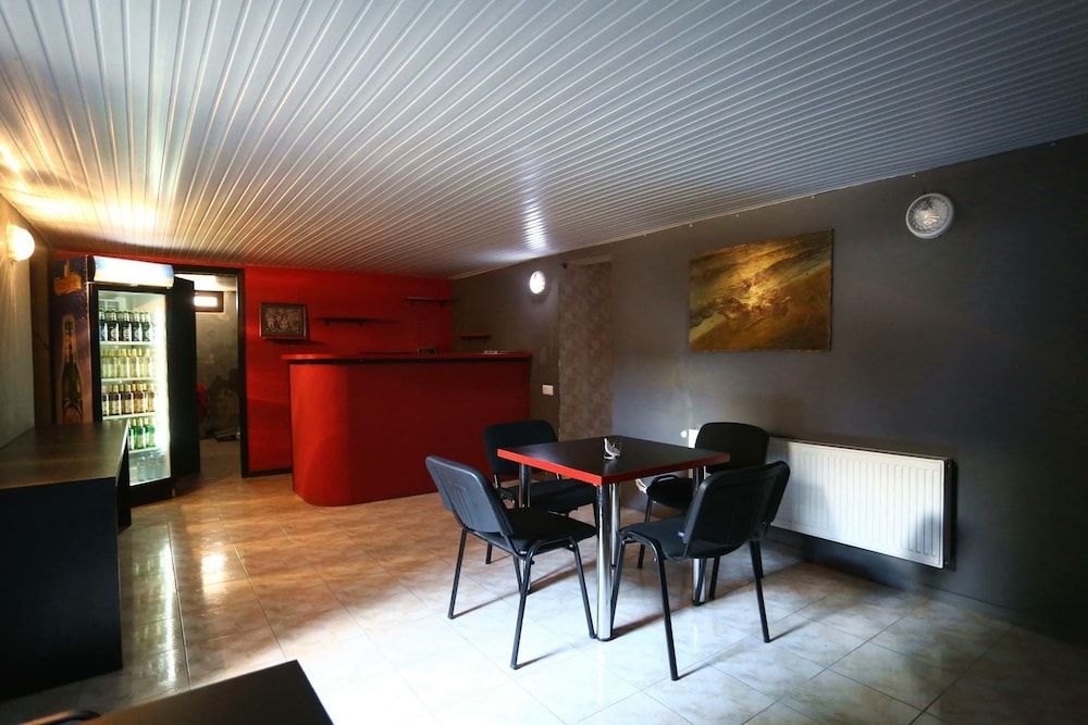 undefined Crystal Palace Hotel 8