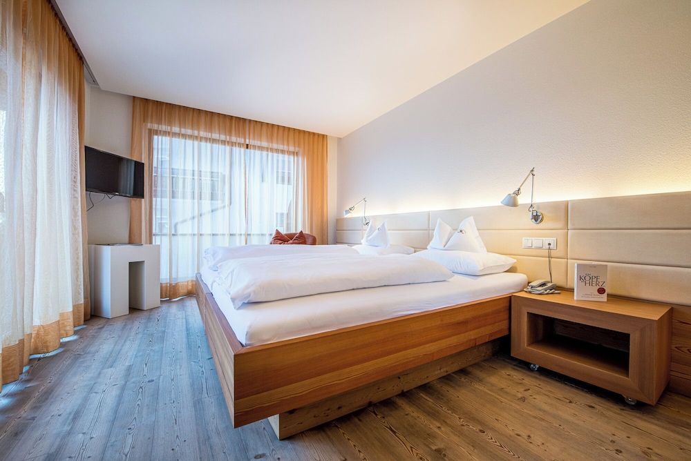 Junior Suite, Balcony (Kristall)