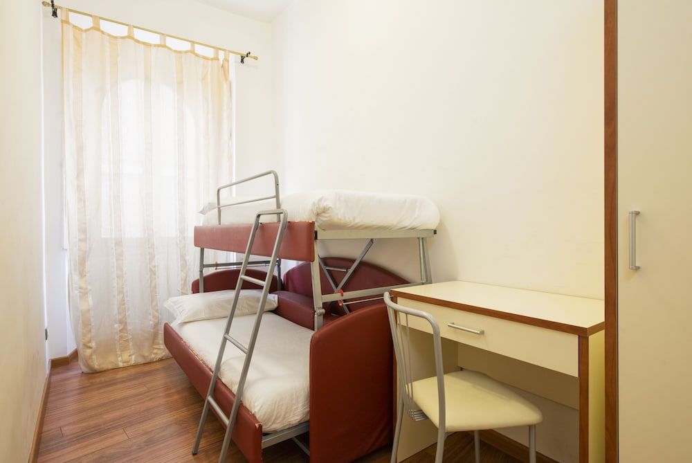 Navona Tower Relais Family Apartment, 2 Bedrooms 8