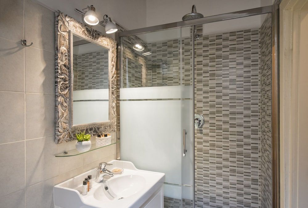 Navona Tower Relais Family Apartment, 2 Bedrooms 6