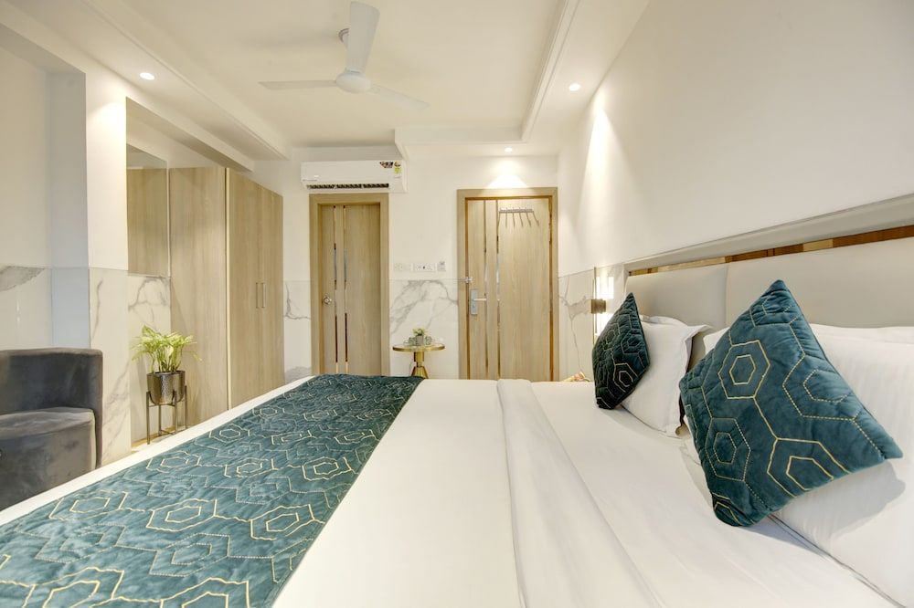 undefined Hotel International Inn by Star Group 8