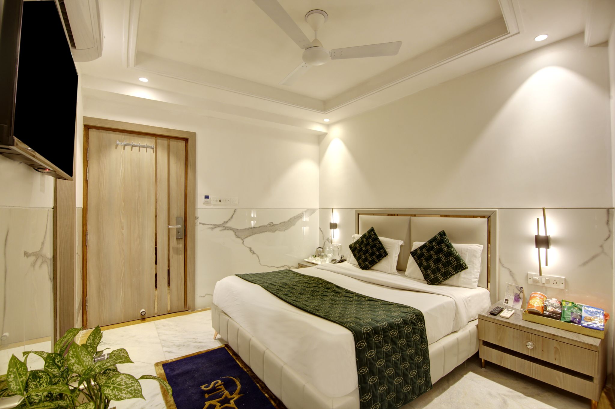 Compact Room with Extra Mattress