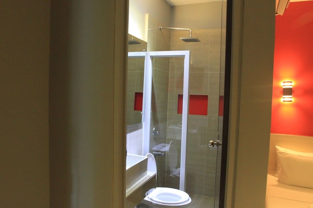 Sumo Asia Hotels - Davao Executive Twin Room 4