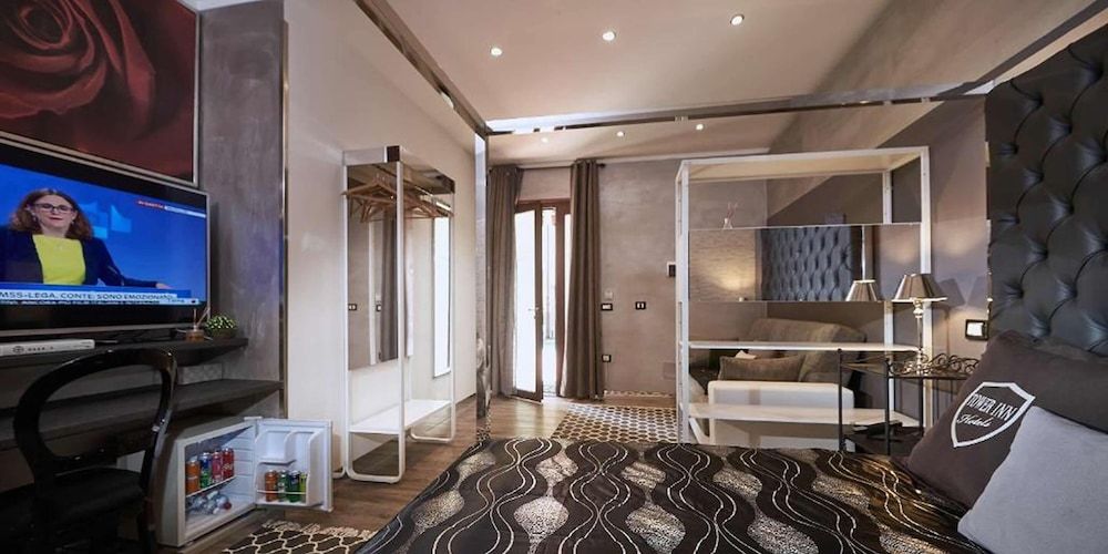 Villa Tower Inn Loft, Annex Building (1 Double Bed & 1 French Bed) 3