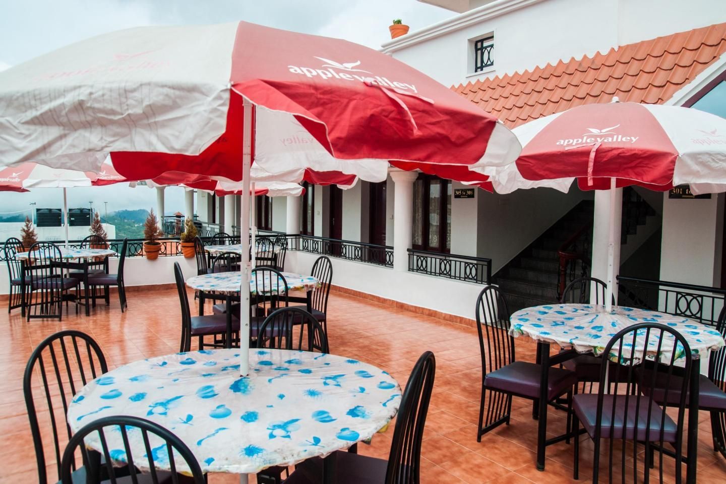 undefined Apple Valley 3