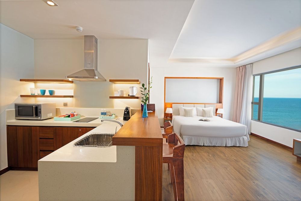 undefined A La Carte Da Nang Beach