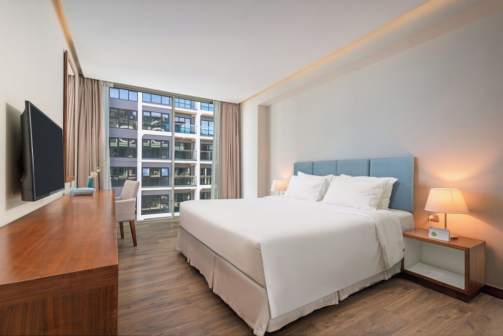 undefined A La Carte Da Nang Beach 3