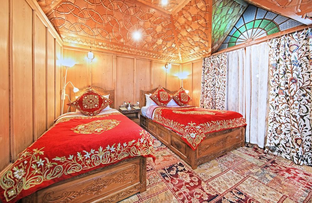 undefined Kolu Group Of Houseboats 5