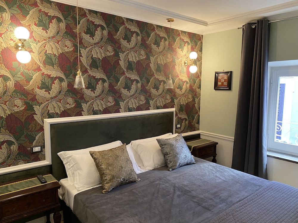 HiSuiteROME Deluxe Suite 5