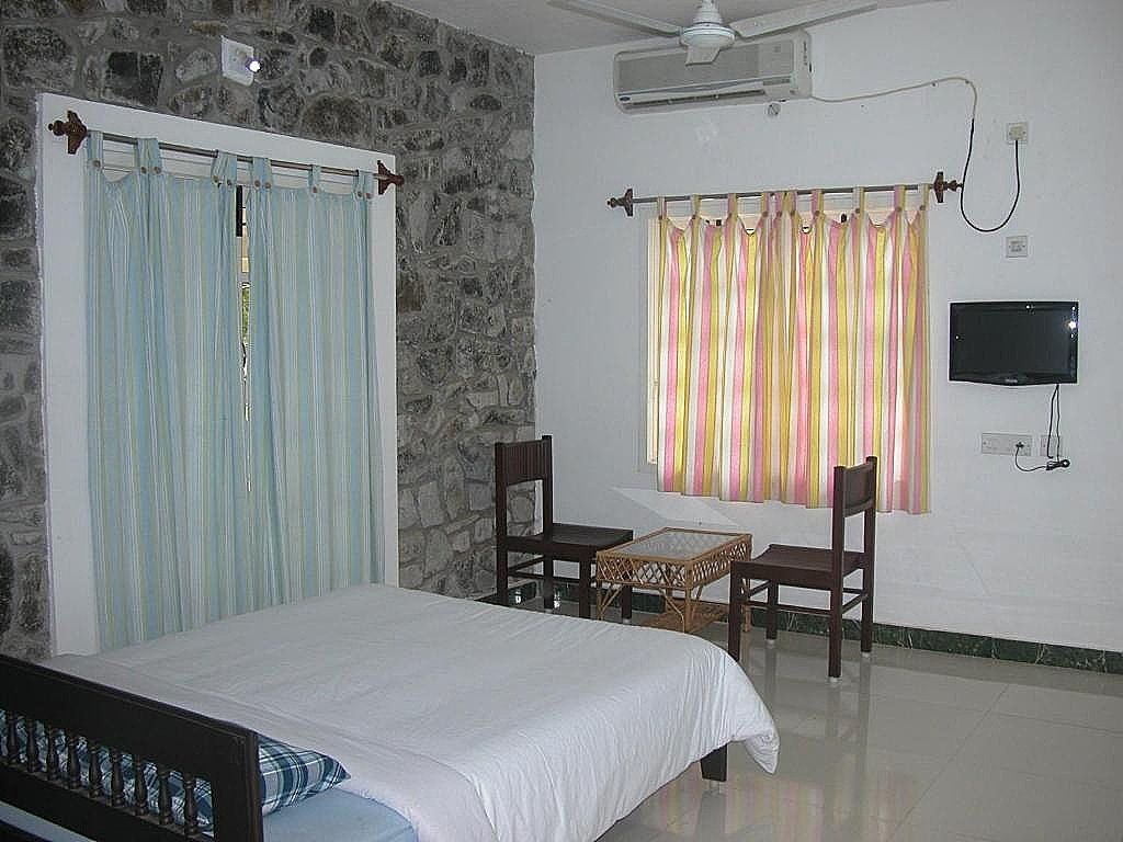 Prince Park Chalet (2 Adults) with Fan  3