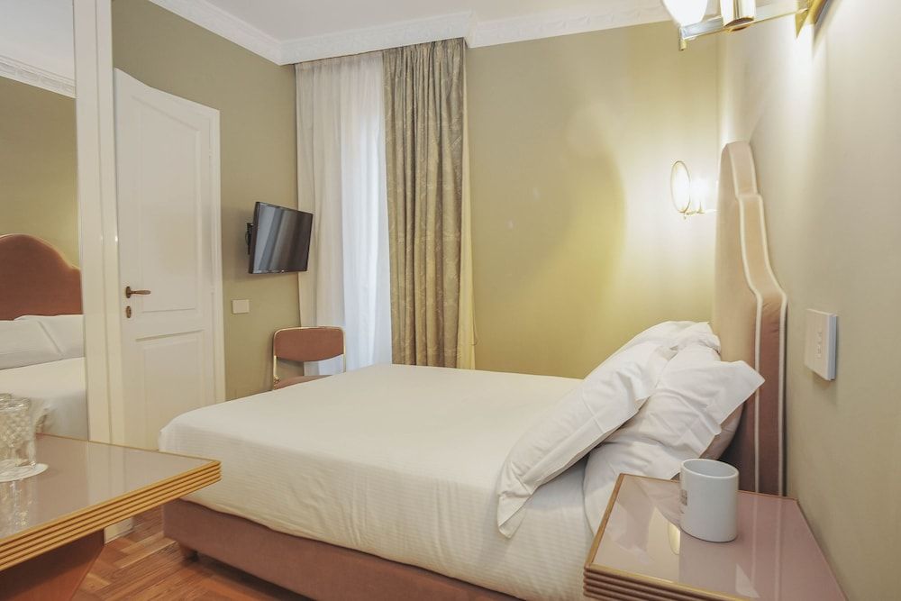 Hotel City Palazzo dei Cardinali Basic Double Room, 1 Large Twin Bed (Matrimoniale)