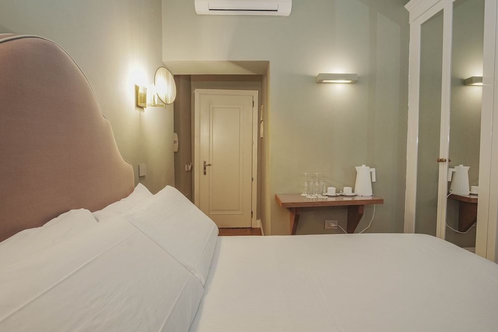 Hotel City Palazzo dei Cardinali Basic Double Room, 1 Large Twin Bed (Matrimoniale) 4