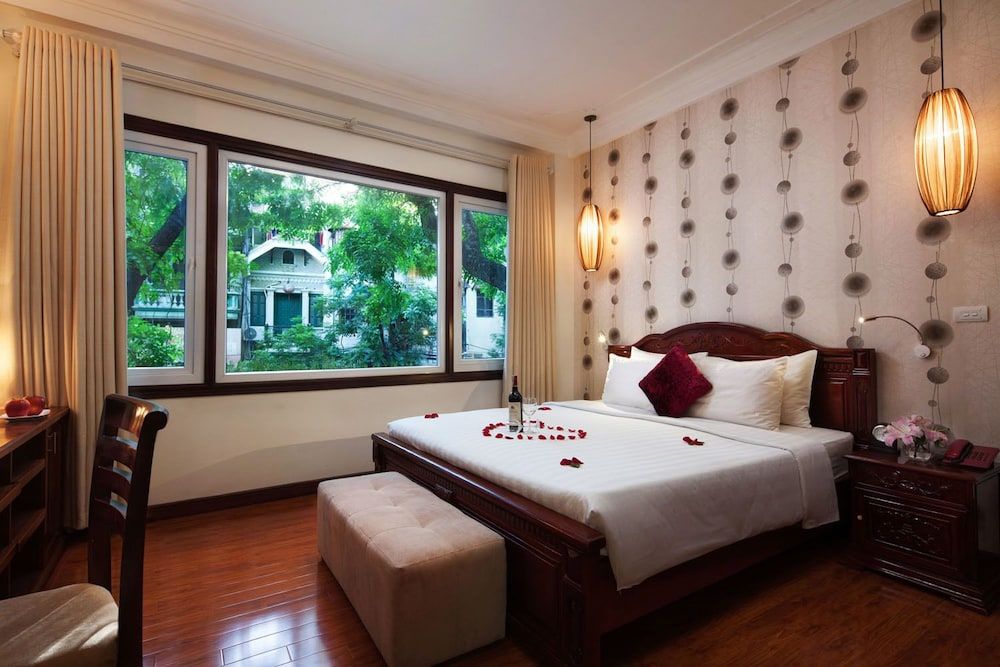 Deluxe Room, City View