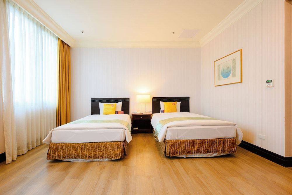 Superior Twin Room, 1 Bedroom, Canal View