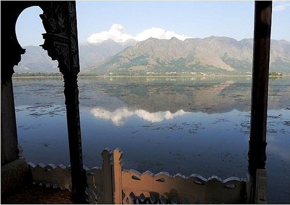 undefined TIH Butt's Clermont Houseboats