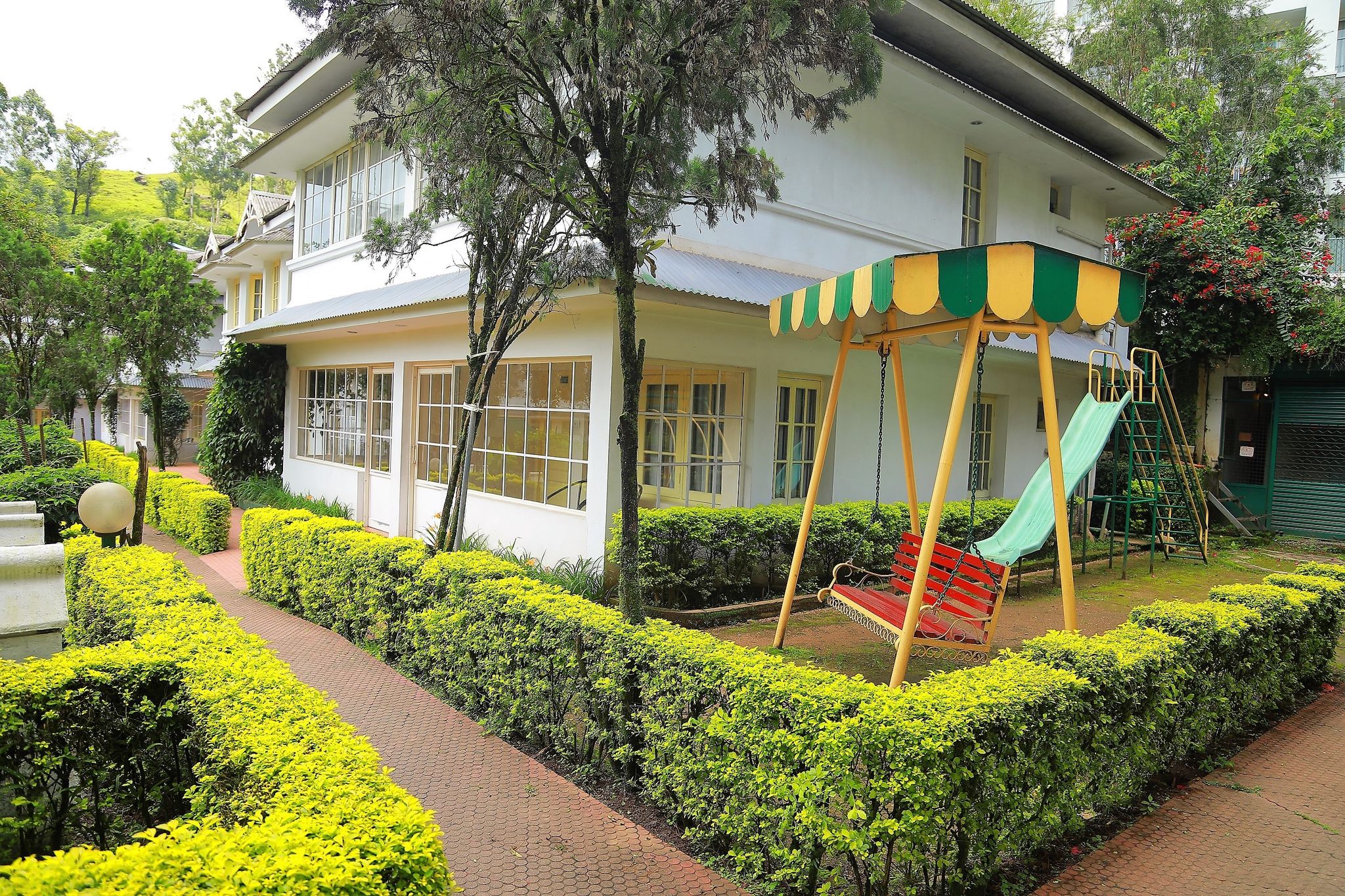 undefined Eastend Munnar 8