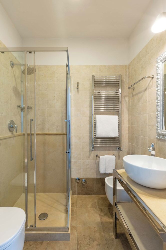 Hotel Centrale Classic Twin Room 9