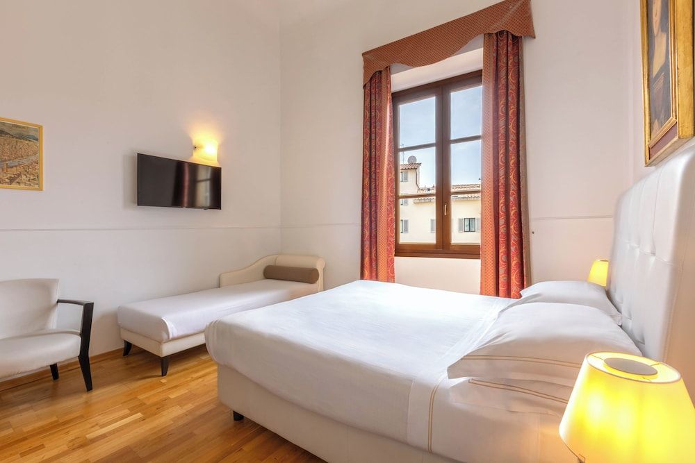 undefined Hotel Centrale 7