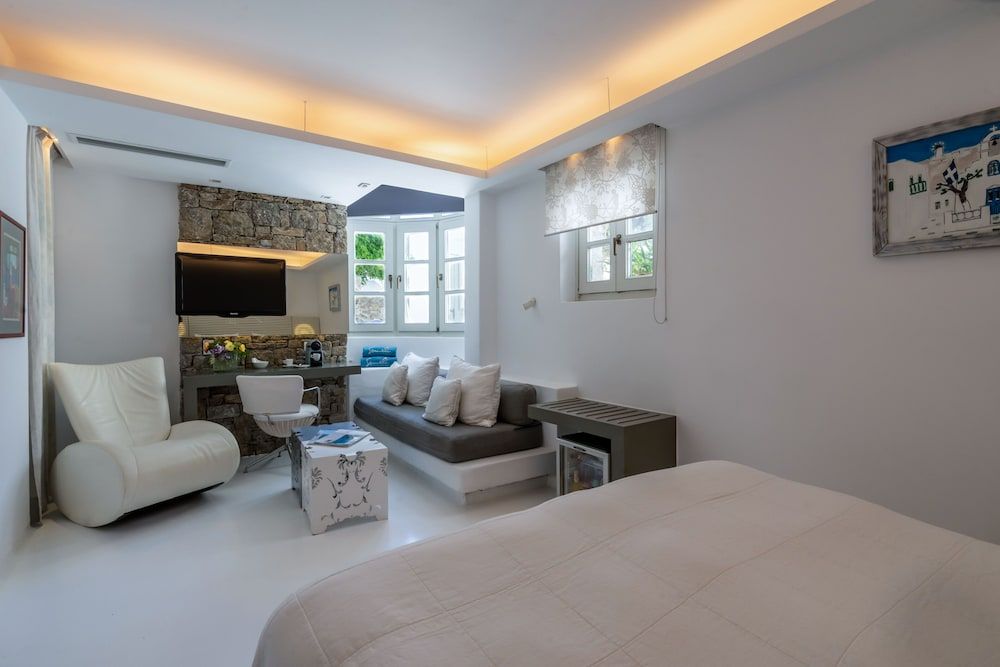 Suite, Garden View
