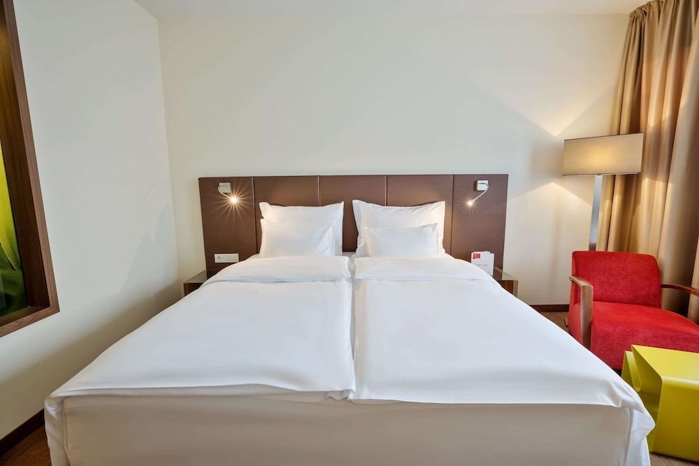 Austria Trend Hotel Doppio Classic Room 2