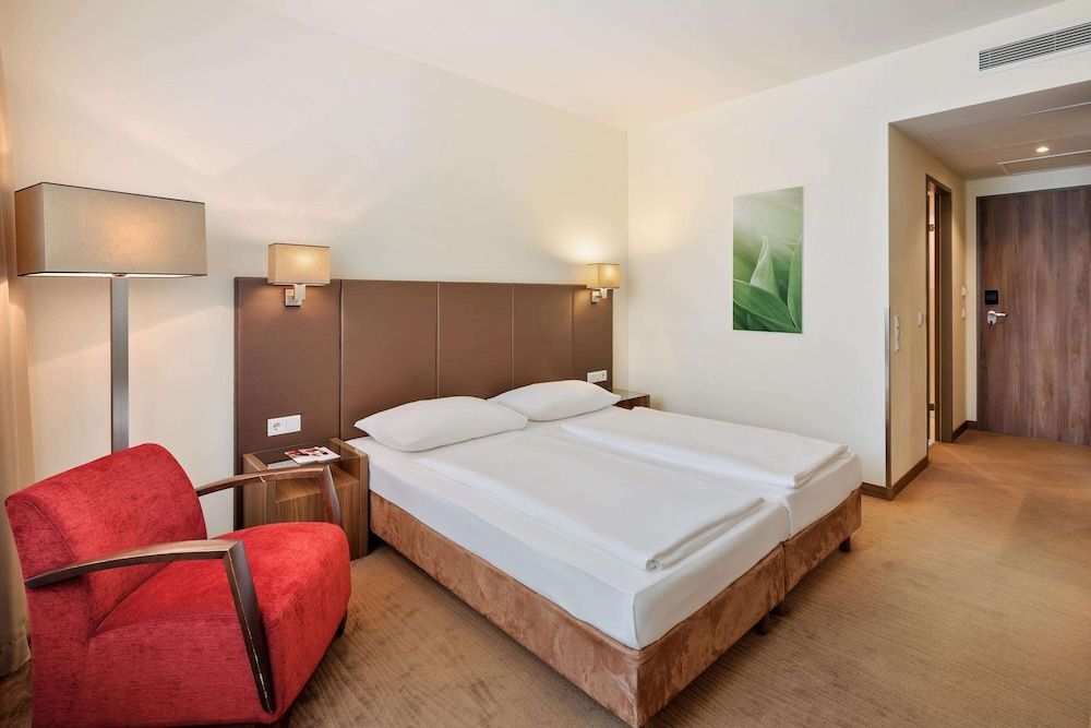 Austria Trend Hotel Doppio Classic Room 7