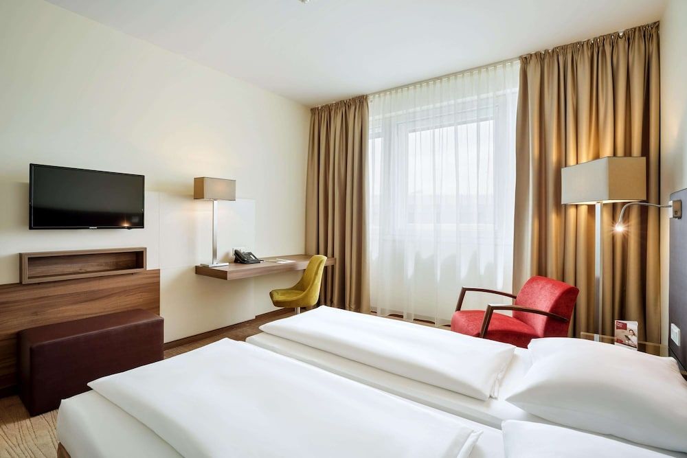 Austria Trend Hotel Doppio Classic Room 4