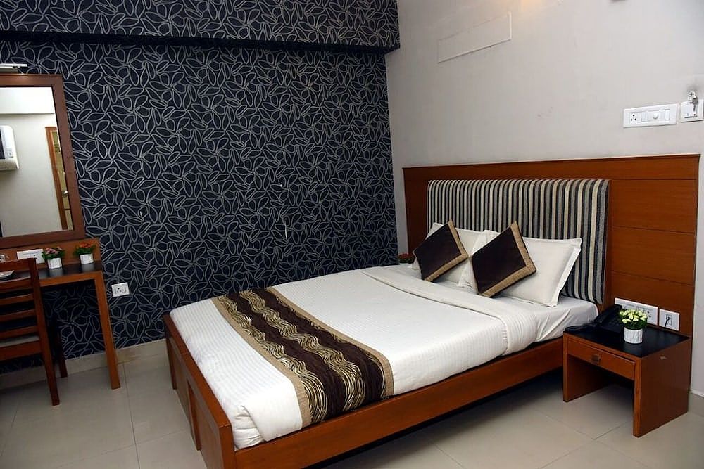 Hotel Pearl International Deluxe Room 14