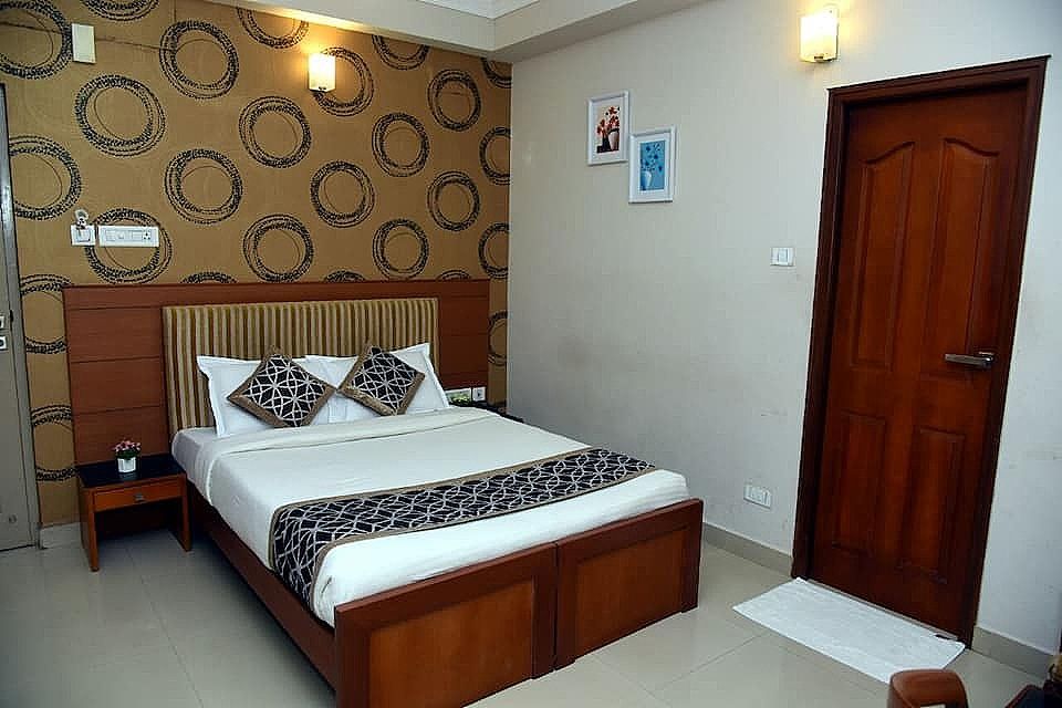 Hotel Pearl International Deluxe Room 30