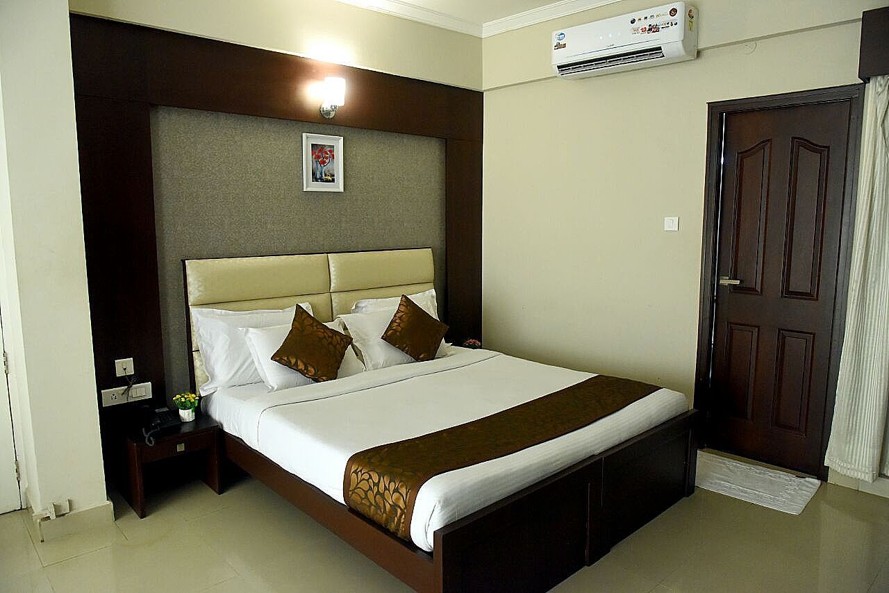 Hotel Pearl International Deluxe Room 3