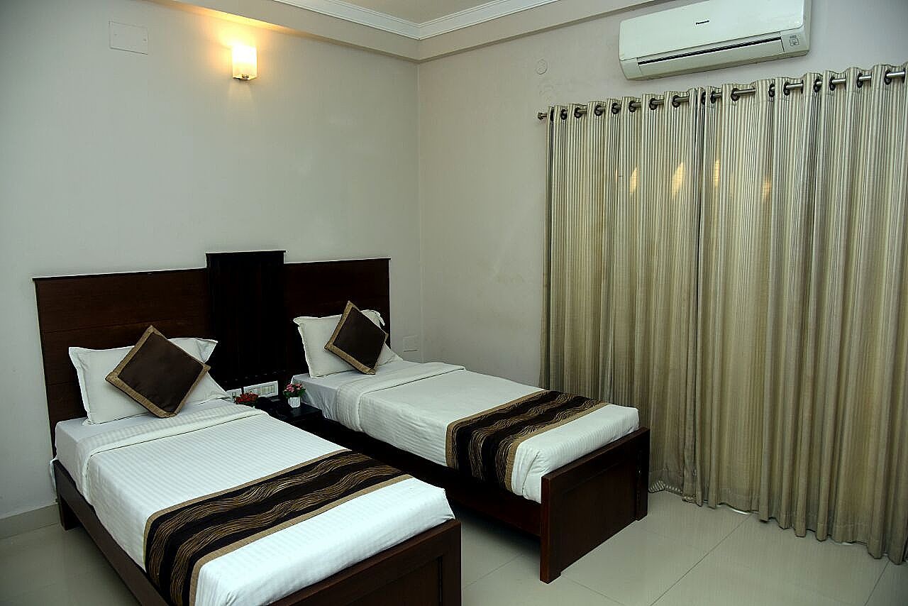 Hotel Pearl International Deluxe Room 6