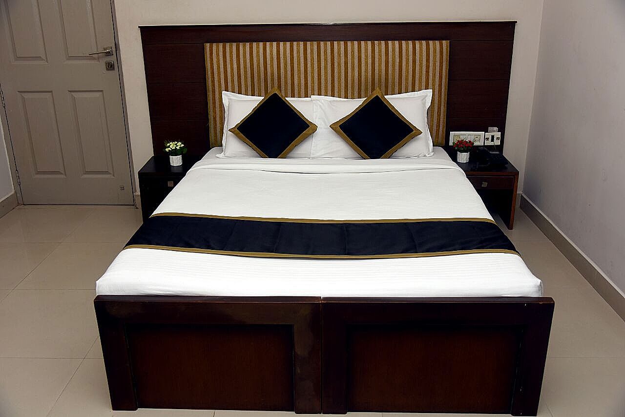 Hotel Pearl International Deluxe Room 10